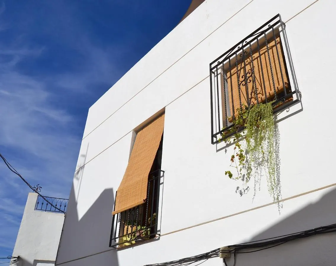 Casa Tipica Y Terraza, Maison Andalouse, Typical House With Rooftop Almuñécar 0*,  España